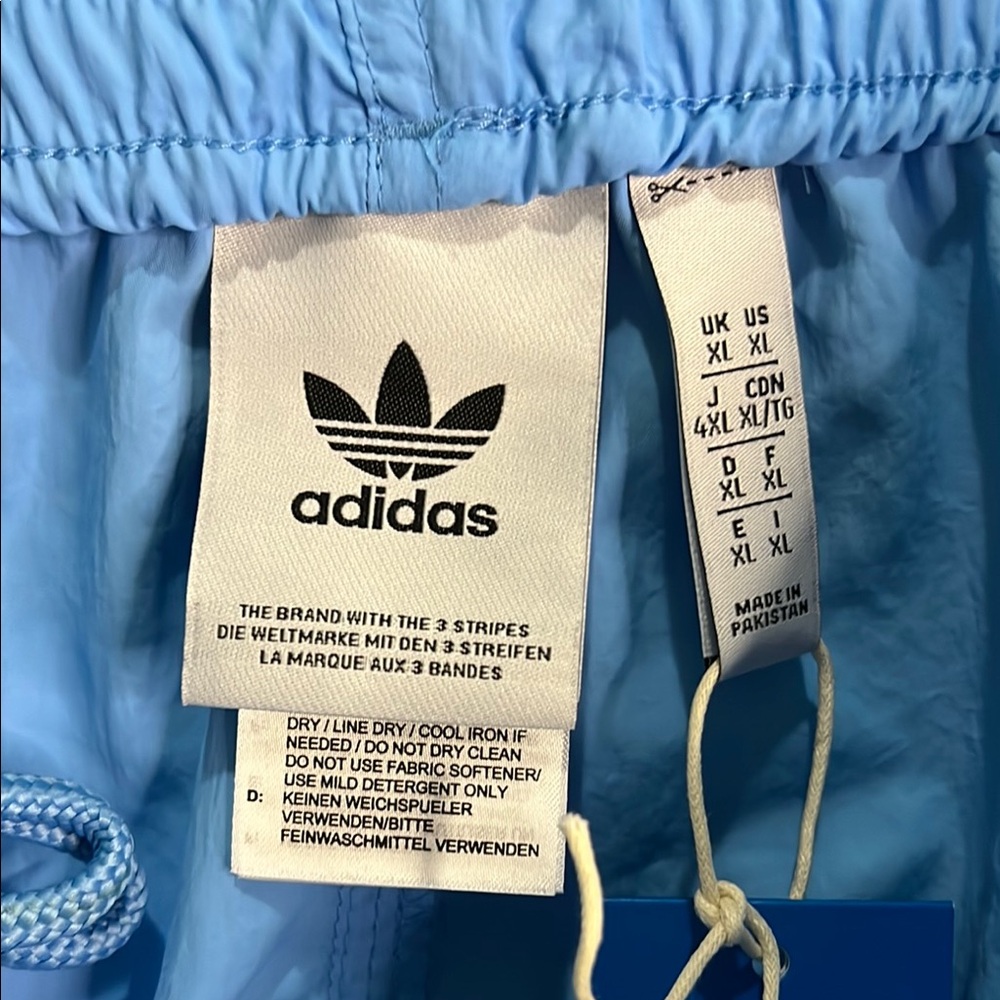 Adidas Sky Blue Sports Shorts size XL NEW WITH TAGS - Picture 3 of 7